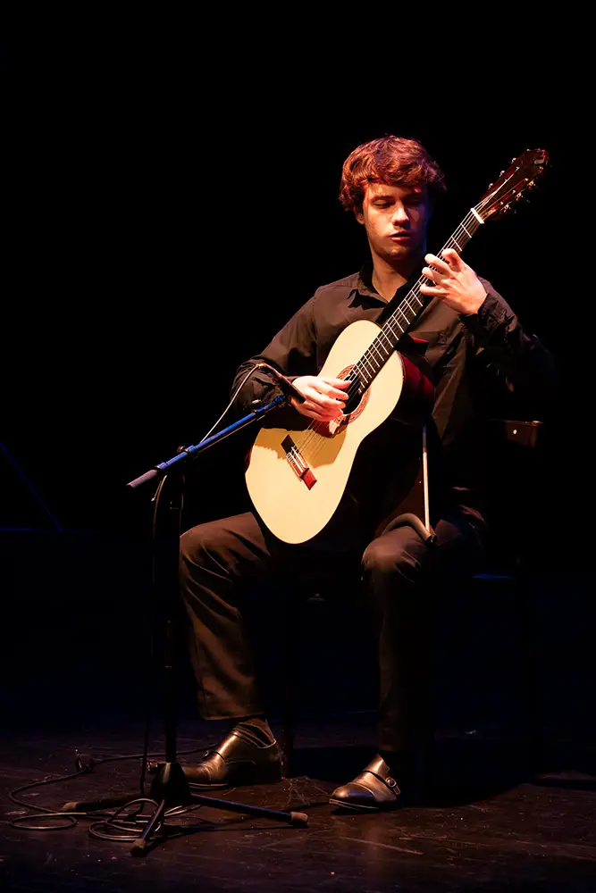 Festival 2025-Web-35 Portrait photo Guitariste